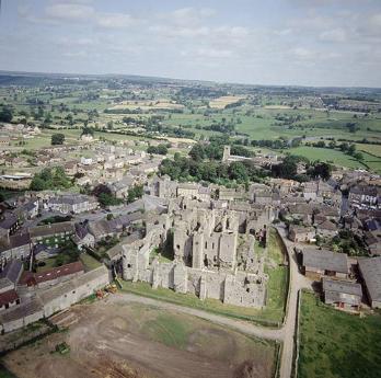 Middleham Castle