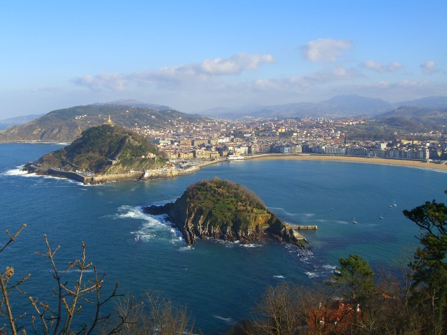 Name:  San_Sebastian_from_Igeldo.jpg
Views: 1115
Size:  123.8 KB