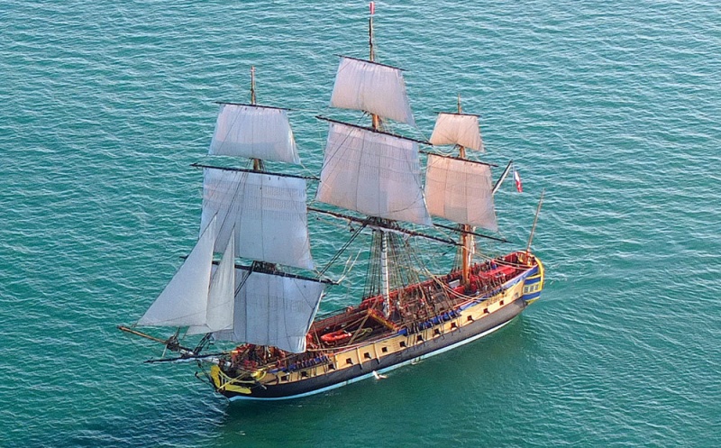 Name:  tall-ships-9_1115.2656.jpg
Views: 676
Size:  229.5 KB