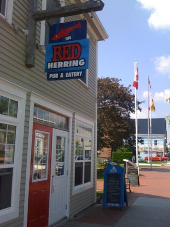 Name:  the-red-herring-pub.jpg
Views: 4514
Size:  34.0 KB