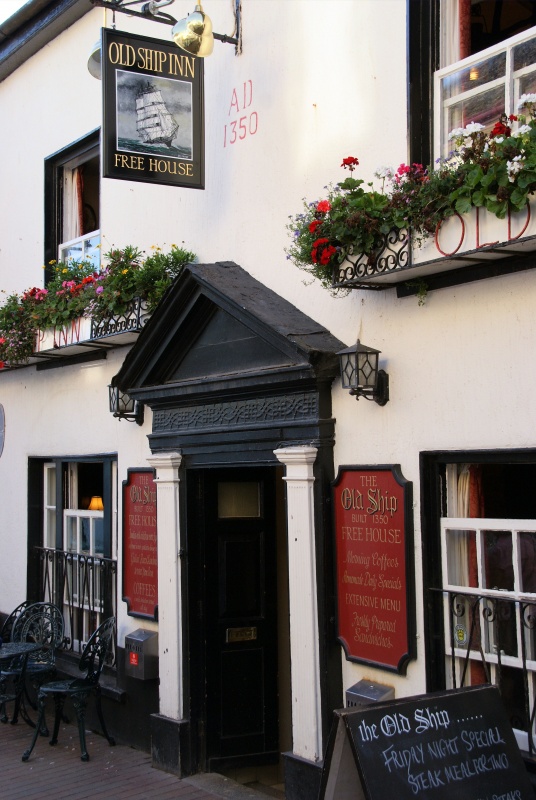 Name:  Old_Ship_Inn_-_Old_Fore_Street_-_Sidmouth_Devon_2010.jpg
Views: 24151
Size:  170.7 KB