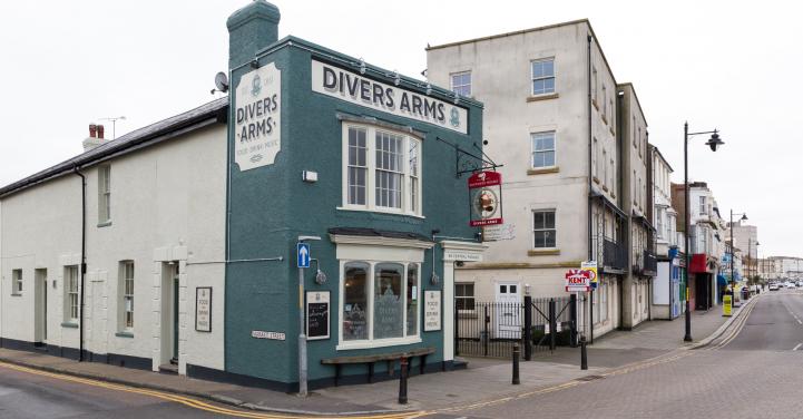 Name:  divers_arms_herne_bay_27.jpg
Views: 12465
Size:  43.4 KB