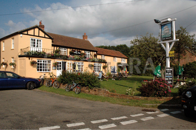 Name:  1477116-the-victory-inn-west-mersea-essex.jpeg
Views: 3010
Size:  85.6 KB