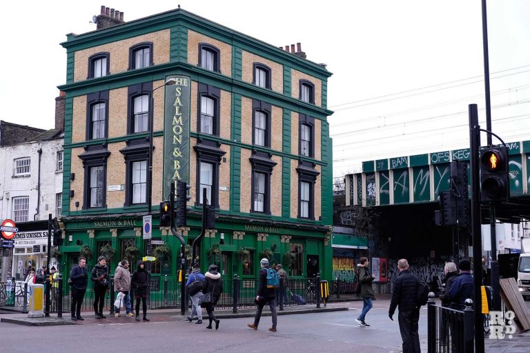 Name:  Salmon-Ball-pub-Bethnal-Green-plaque-building-768x512.jpg
Views: 1266
Size:  96.4 KB