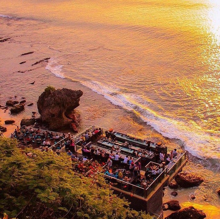 Name:  Rock-Bar-Bali.-@rockbarbaliInstagram.jpg
Views: 1107
Size:  232.2 KB